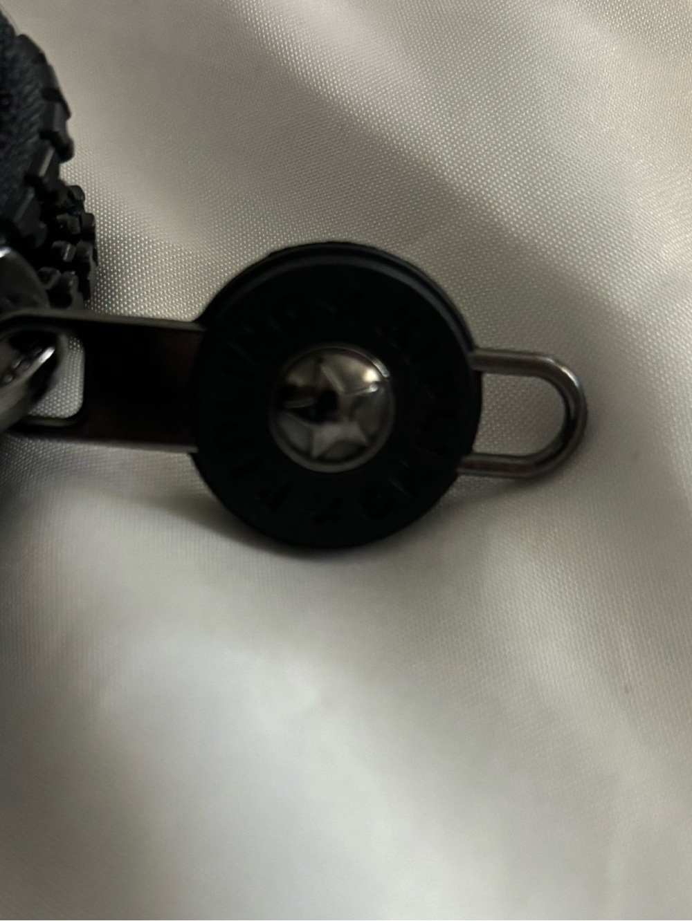 Kipling Pouch - Picture 6 of 7